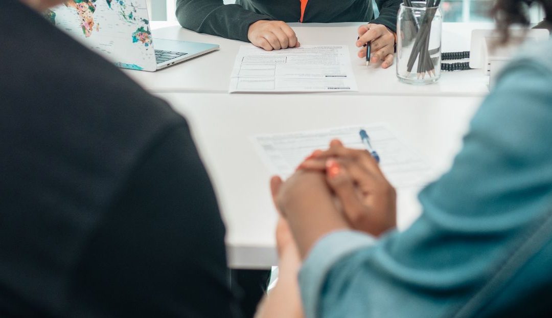 Adopciones, tutelas y paternidad